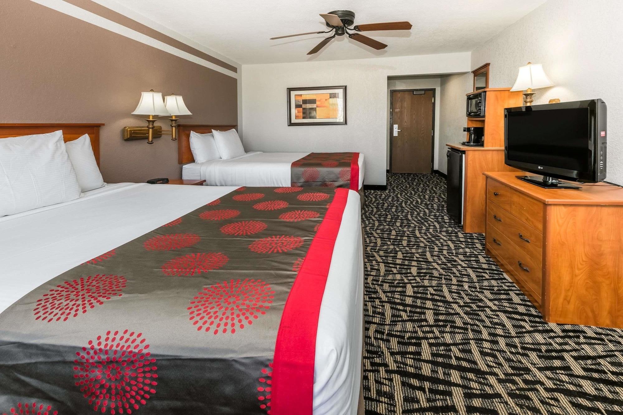 Ramada By Wyndham Oklahoma City Airport North Esterno foto