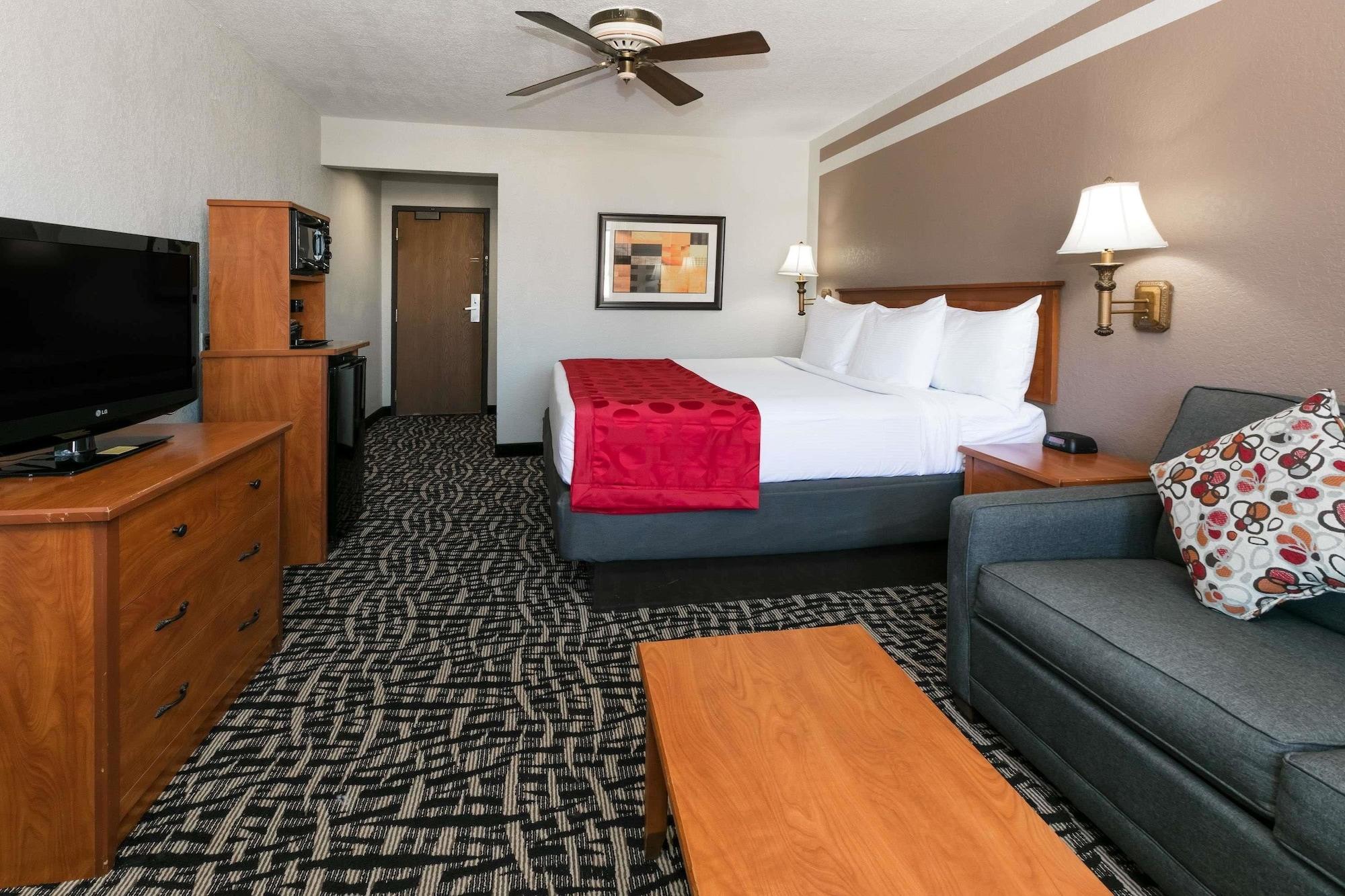 Ramada By Wyndham Oklahoma City Airport North Esterno foto