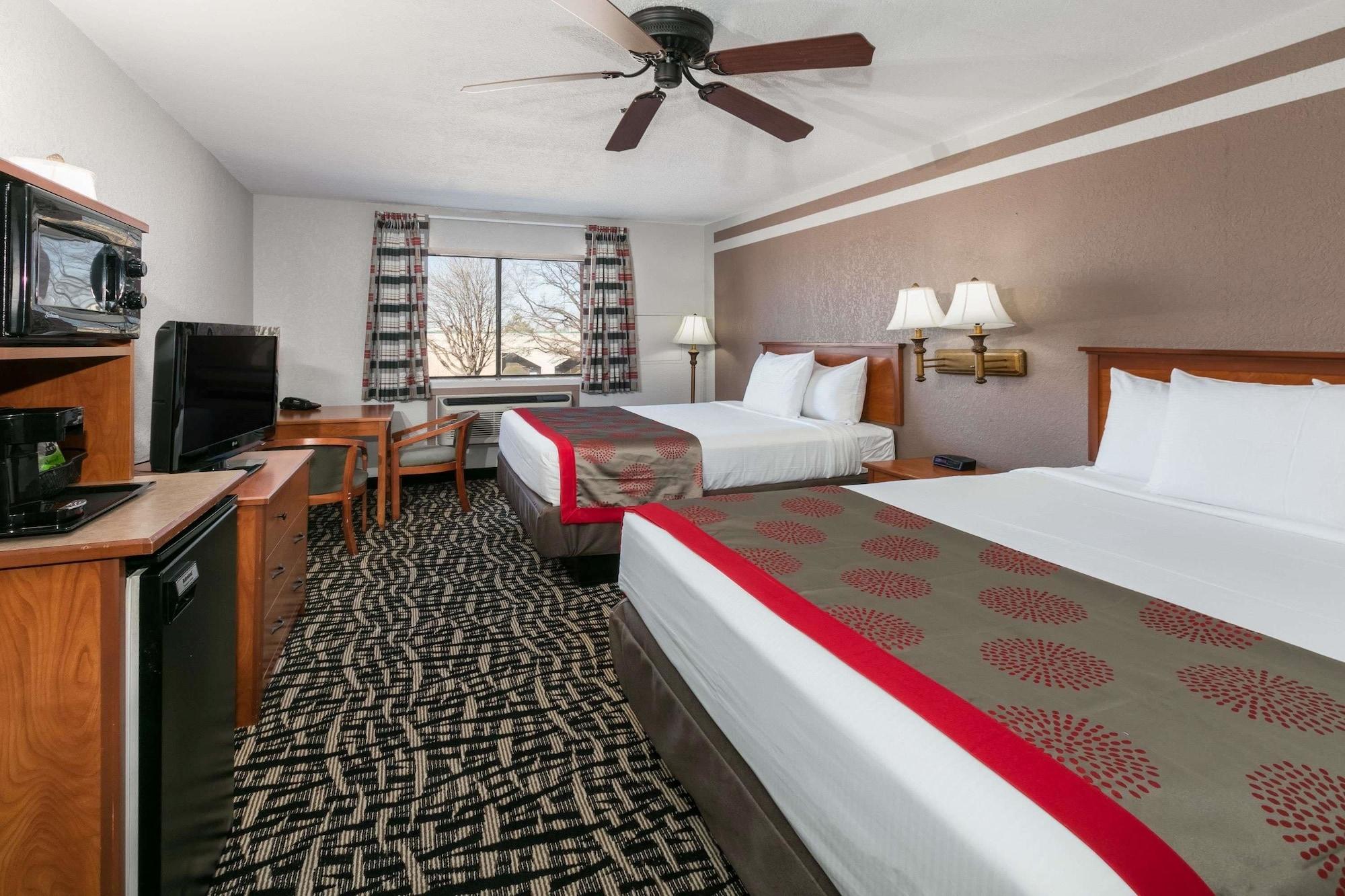 Ramada By Wyndham Oklahoma City Airport North Esterno foto