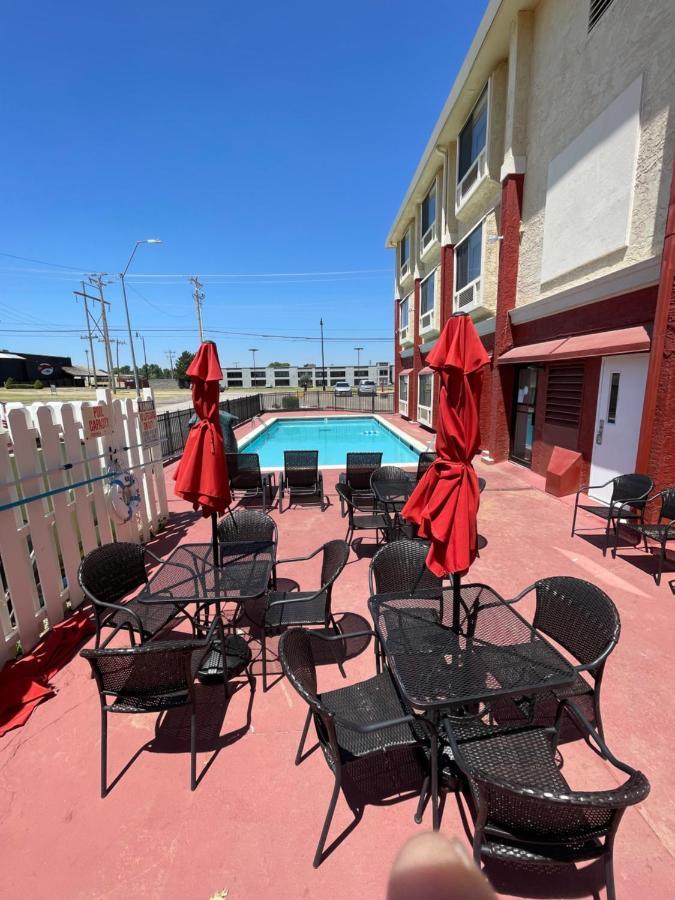 Ramada By Wyndham Oklahoma City Airport North Esterno foto
