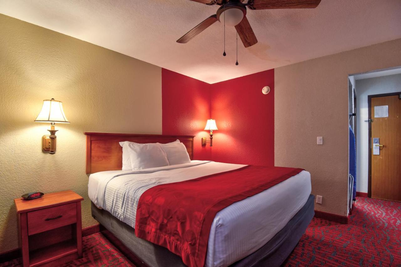 Ramada By Wyndham Oklahoma City Airport North Esterno foto
