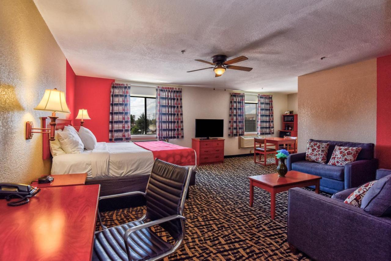 Ramada By Wyndham Oklahoma City Airport North Esterno foto