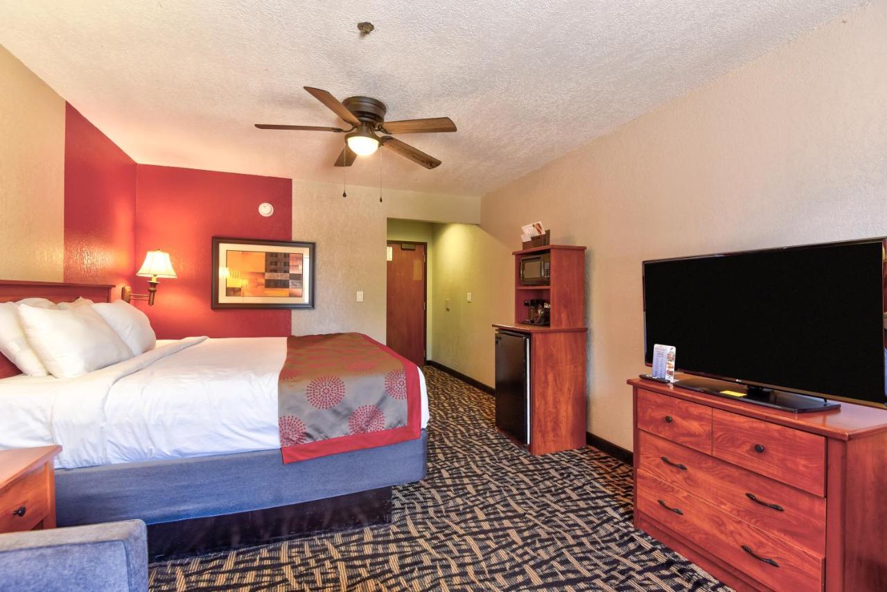 Ramada By Wyndham Oklahoma City Airport North Esterno foto