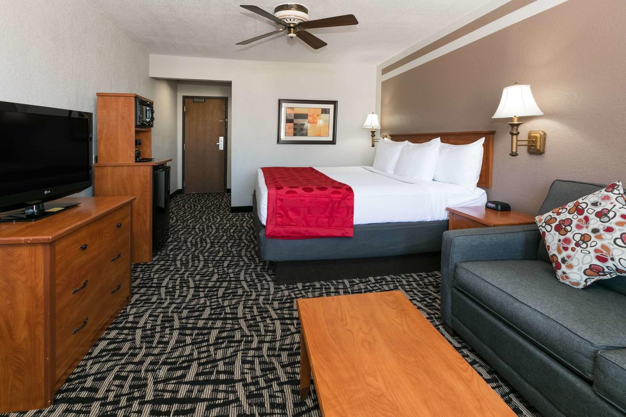Ramada By Wyndham Oklahoma City Airport North Esterno foto